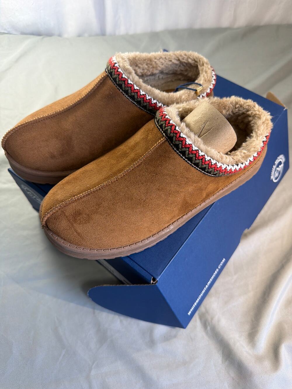 White Mountain Women's Iceberg Clog slippers size 8